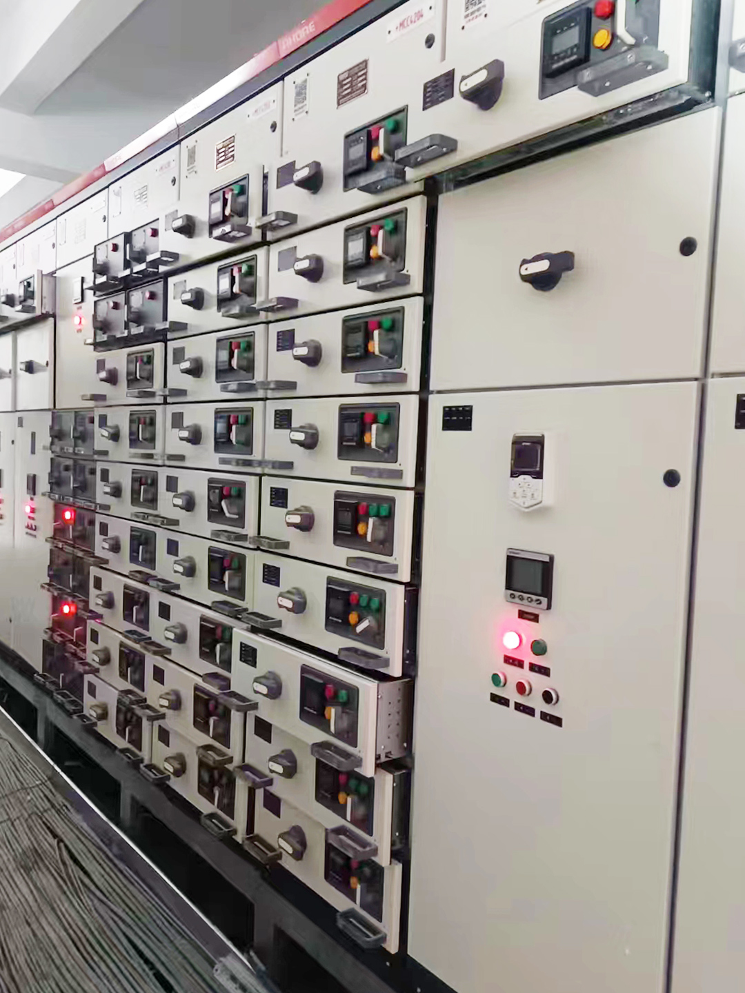 DRMNS低壓開(kāi)關(guān)柜 DRMNS低壓開(kāi)關(guān)柜