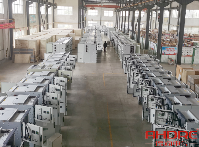 高壓柜配電產(chǎn)品.jpg 高壓柜配電產(chǎn)品.jpg