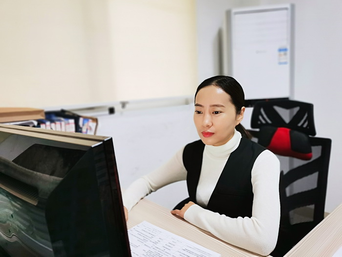 方圓圓.jpg 方圓圓.jpg