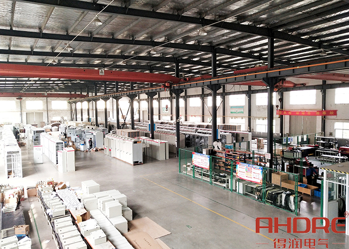 得潤(rùn)電氣生產(chǎn)車間.jpg 得潤(rùn)電氣生產(chǎn)車間.jpg