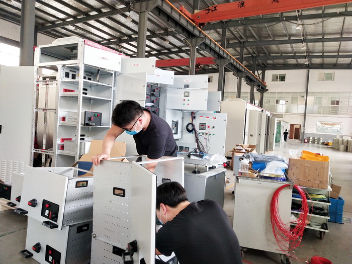 一次員工裝配中.jpg 一次員工裝配中.jpg