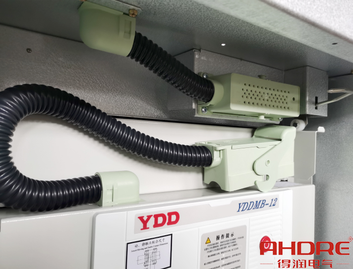 航空插件.jpg 航空插件.jpg