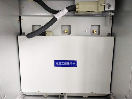 電壓互感器外觀圖 電壓互感器外觀圖